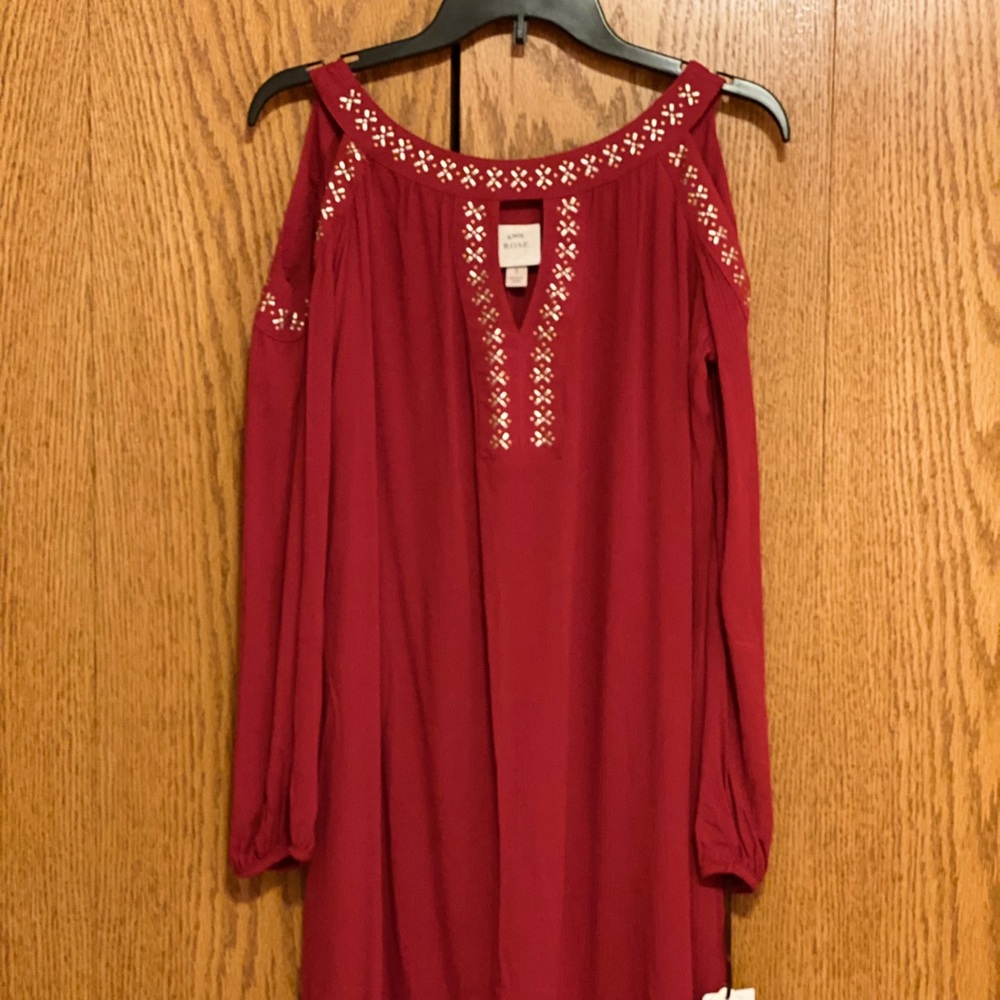 Beautiful Red Cold Shoulder Dress